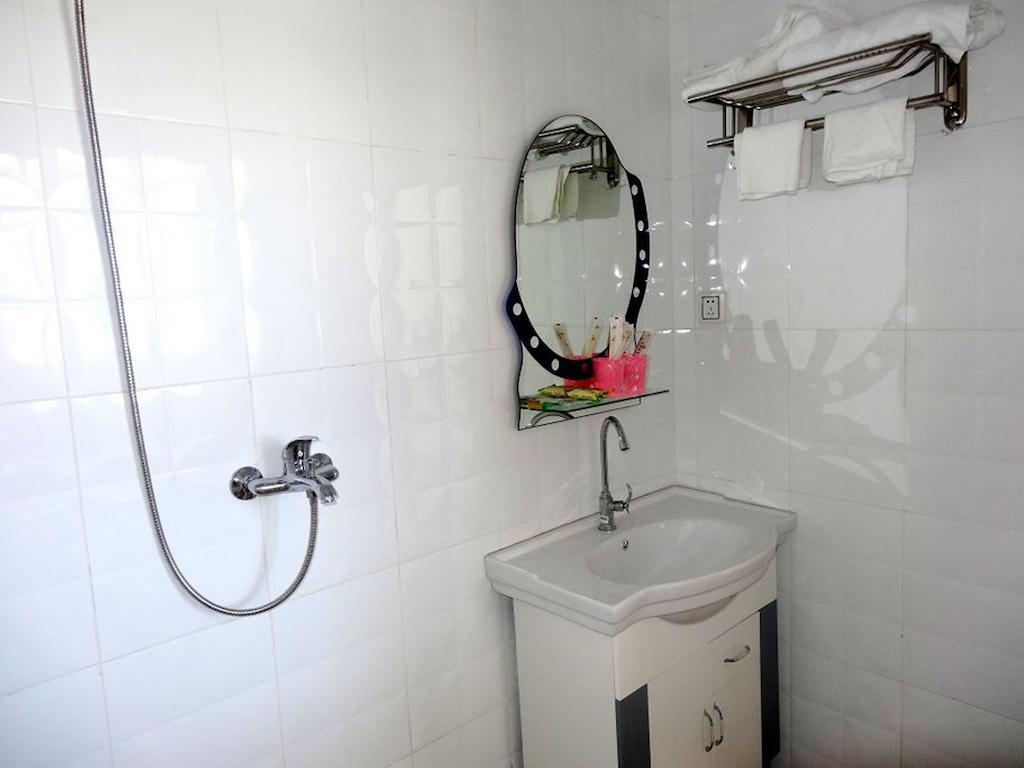 Airlines Business Hotel Port Vila Room photo