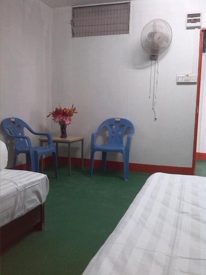 Airlines Business Hotel Port Vila Room photo